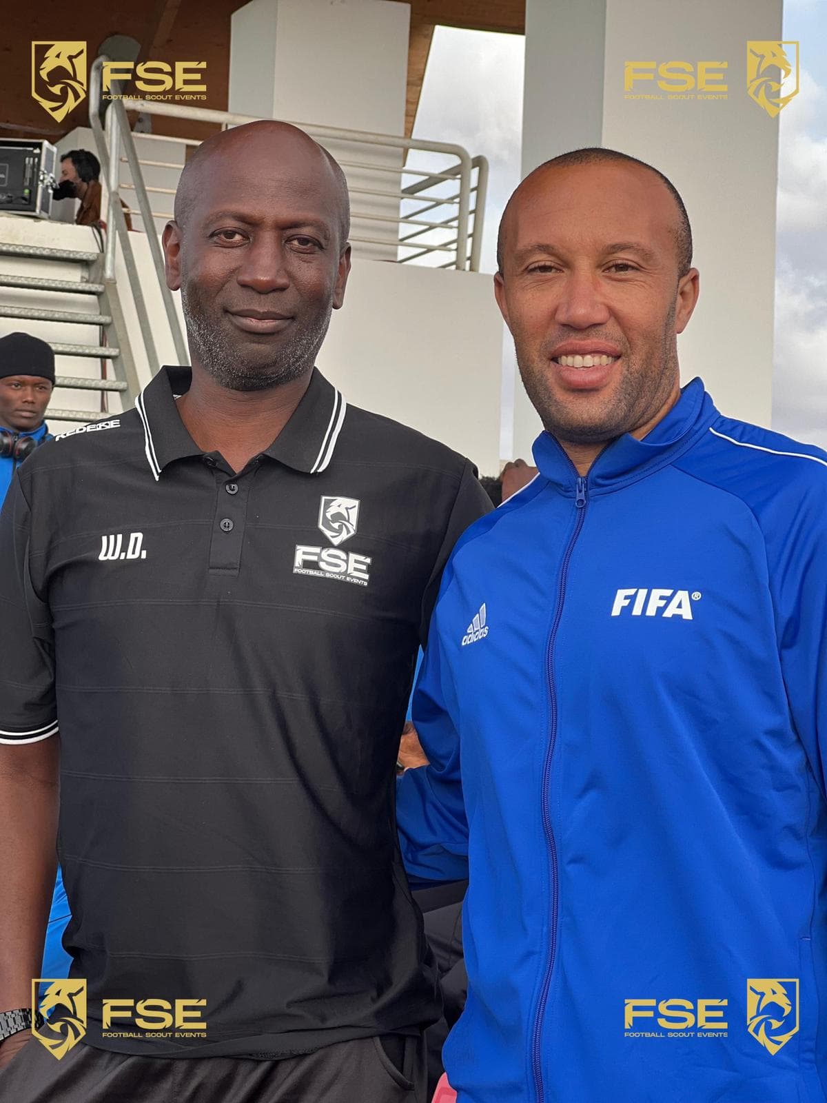 Wally Dieng aux côtés de Mikael Silvestre, ex-international français